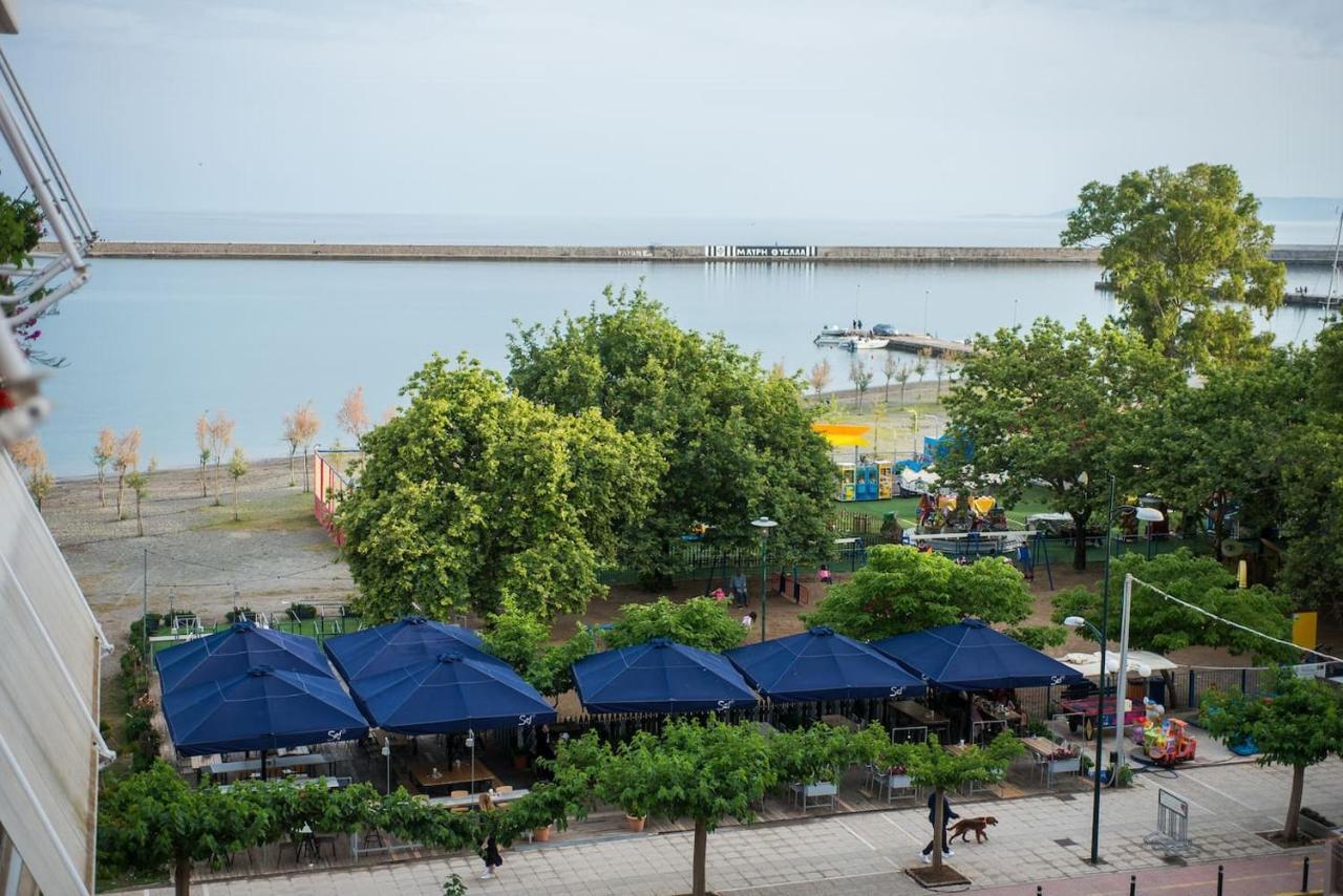 Seaside Penthouse In Каламата Экстерьер фото
